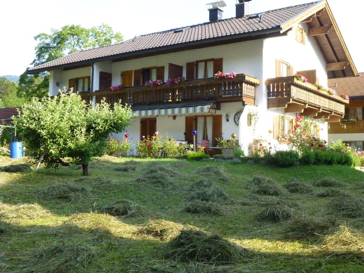 Gaestehaus Kurparkfrieden Mittenwald Exterior photo